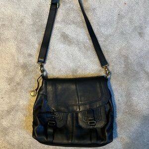 SAK crossbody